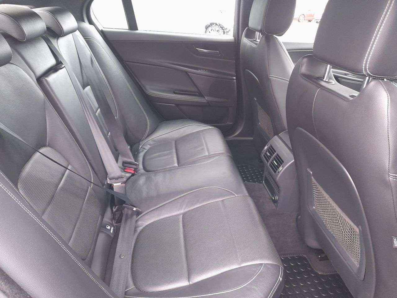 2015 JAGUAR XE 2015 JAGUAR XE