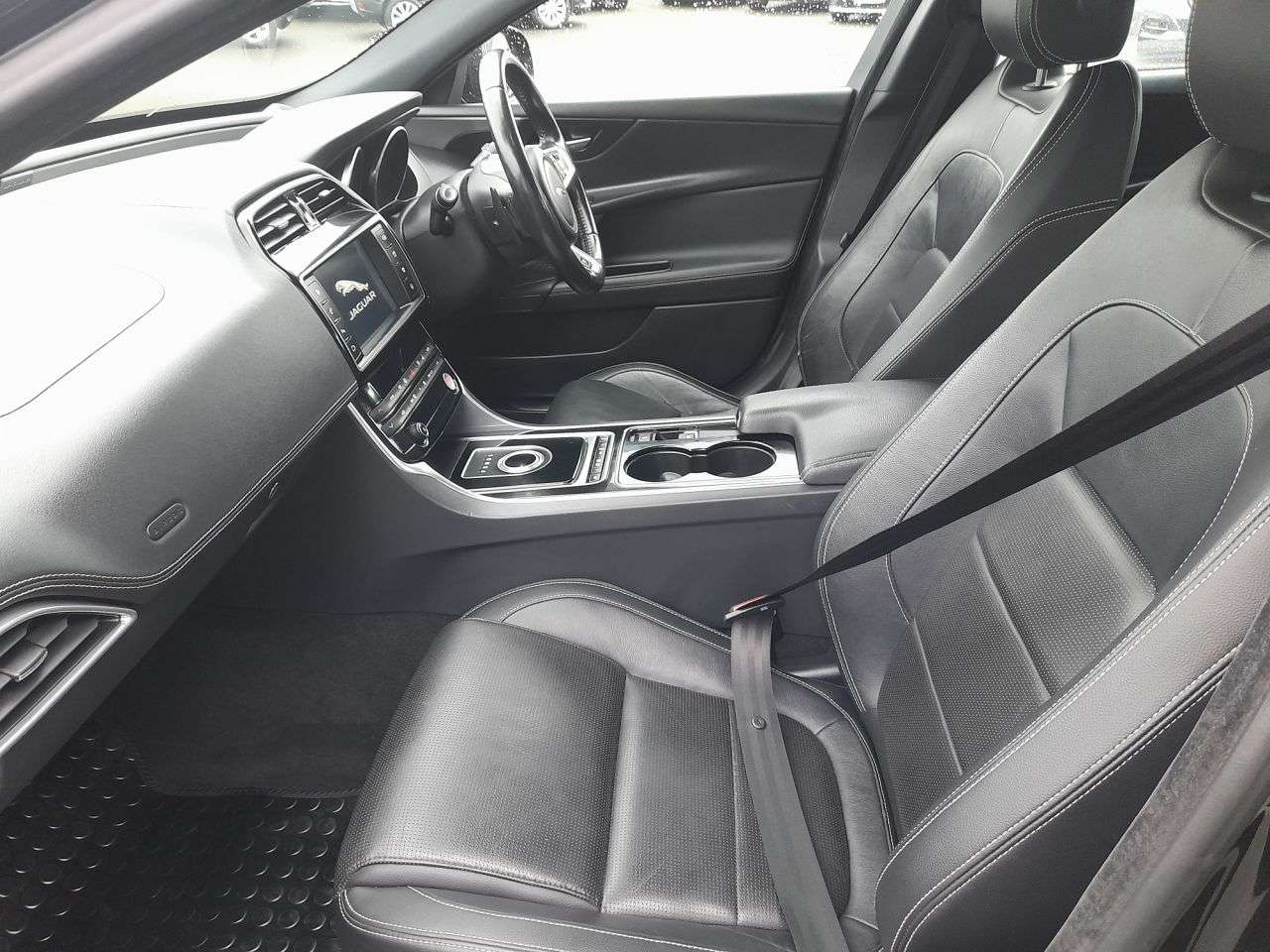 2015 JAGUAR XE 2015 JAGUAR XE