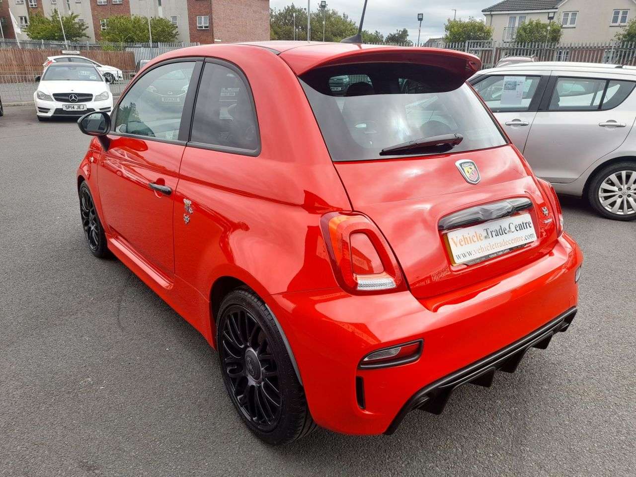 2017 ABARTH 595 2017 ABARTH 595