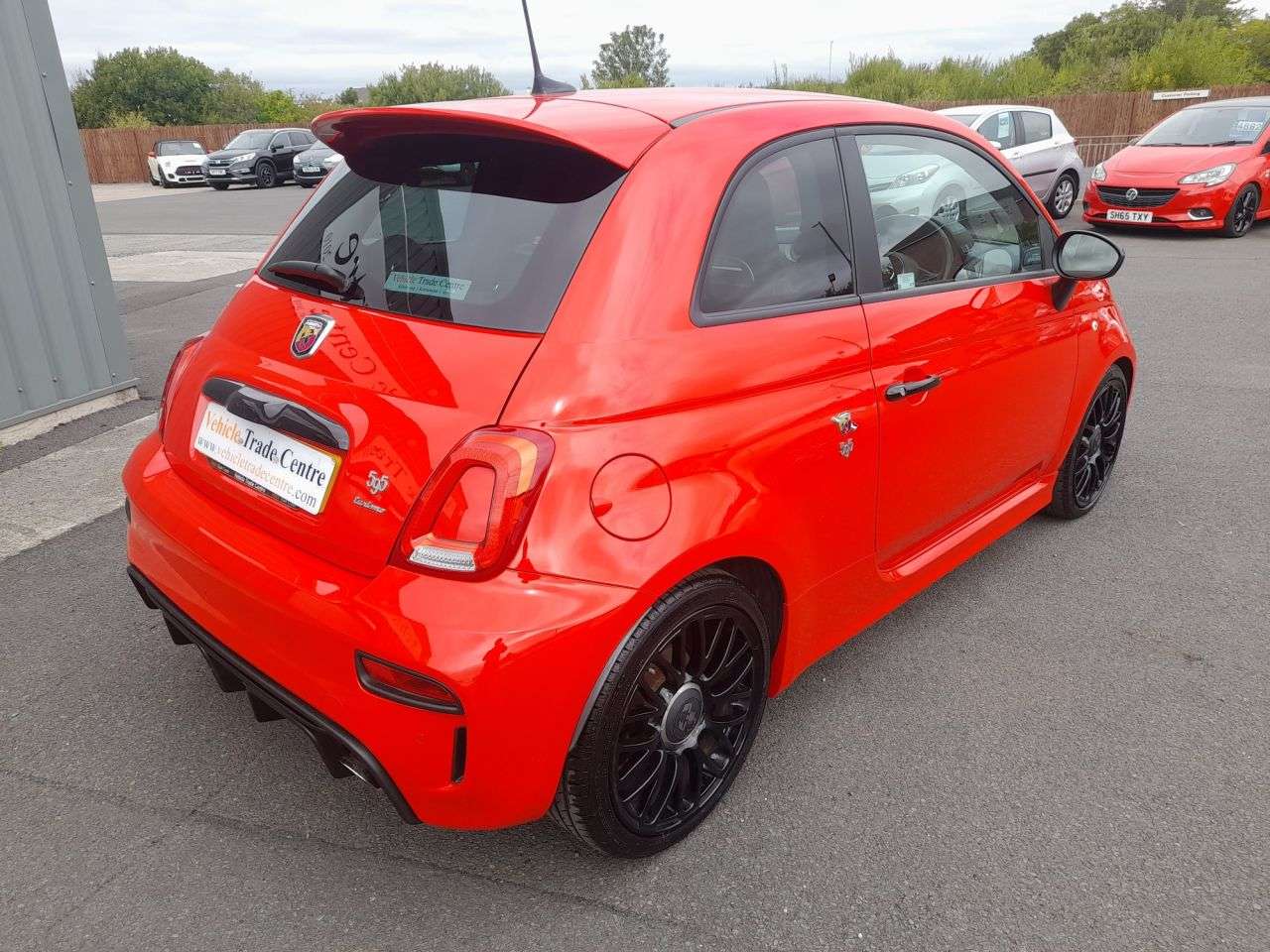 2017 ABARTH 595 2017 ABARTH 595