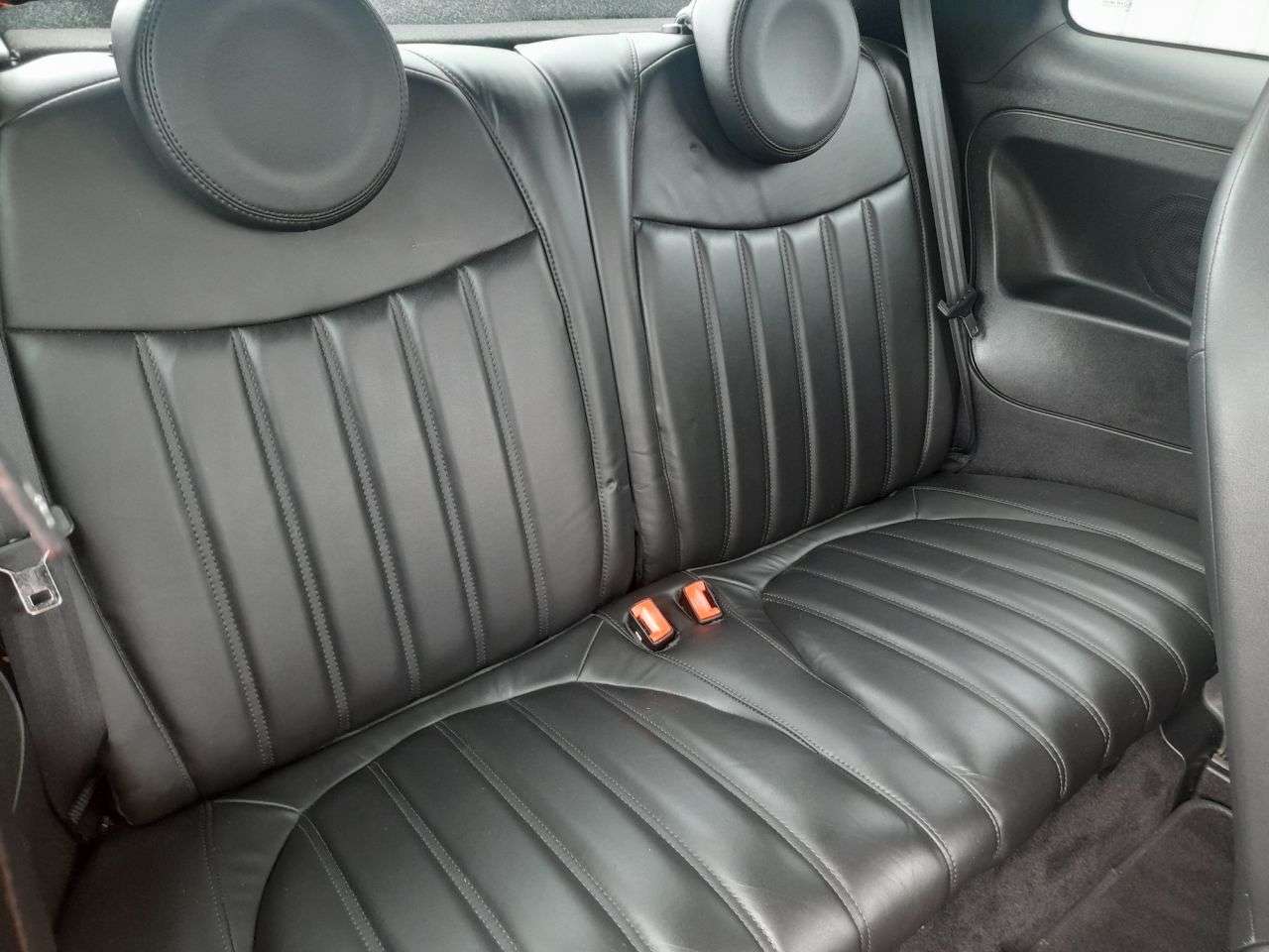 2017 ABARTH 595 2017 ABARTH 595