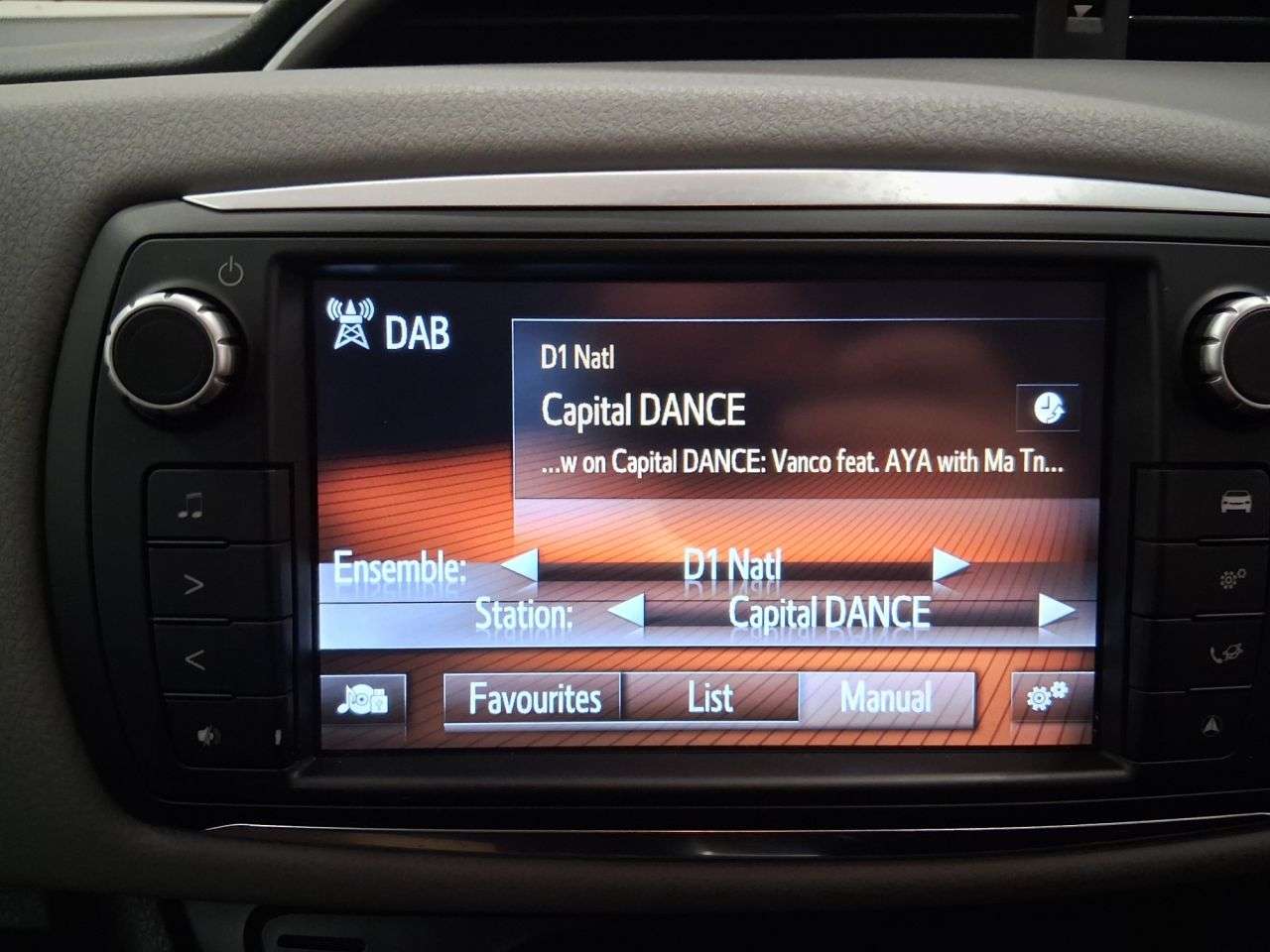 2016 TOYOTA YARIS 2016 TOYOTA YARIS