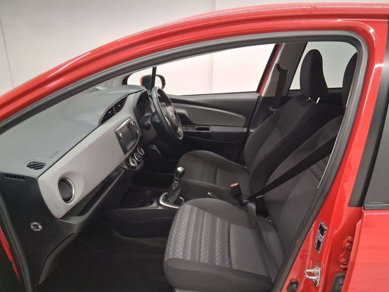 2016 TOYOTA YARIS 2016 TOYOTA YARIS