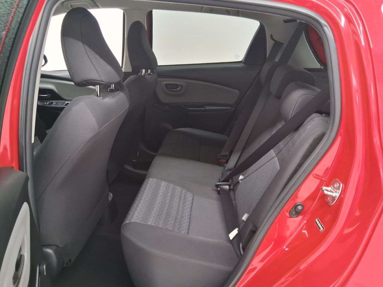 2016 TOYOTA YARIS 2016 TOYOTA YARIS