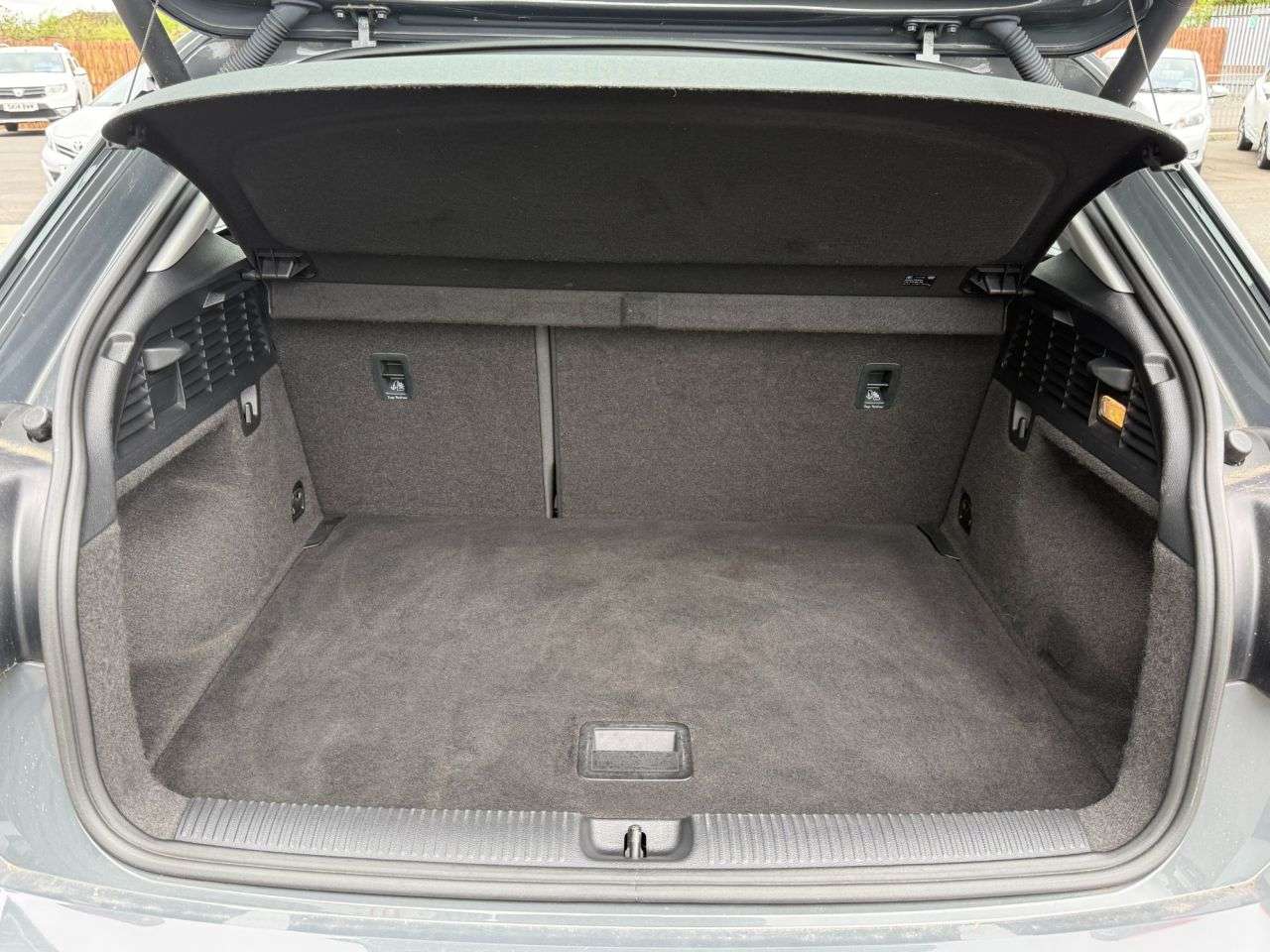 2017 AUDI Q2 2017 AUDI Q2