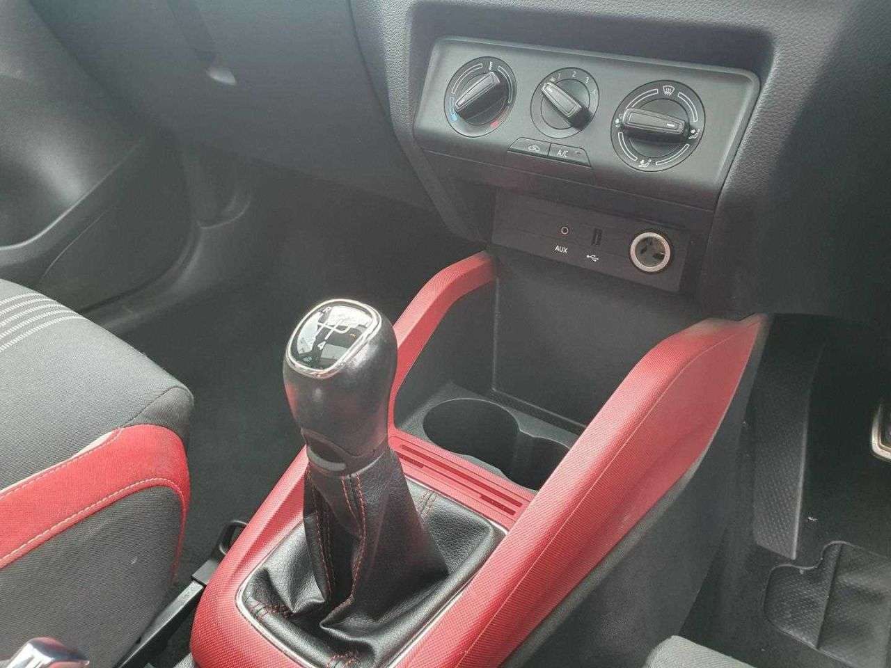 2017 SKODA FABIA 2017 SKODA FABIA