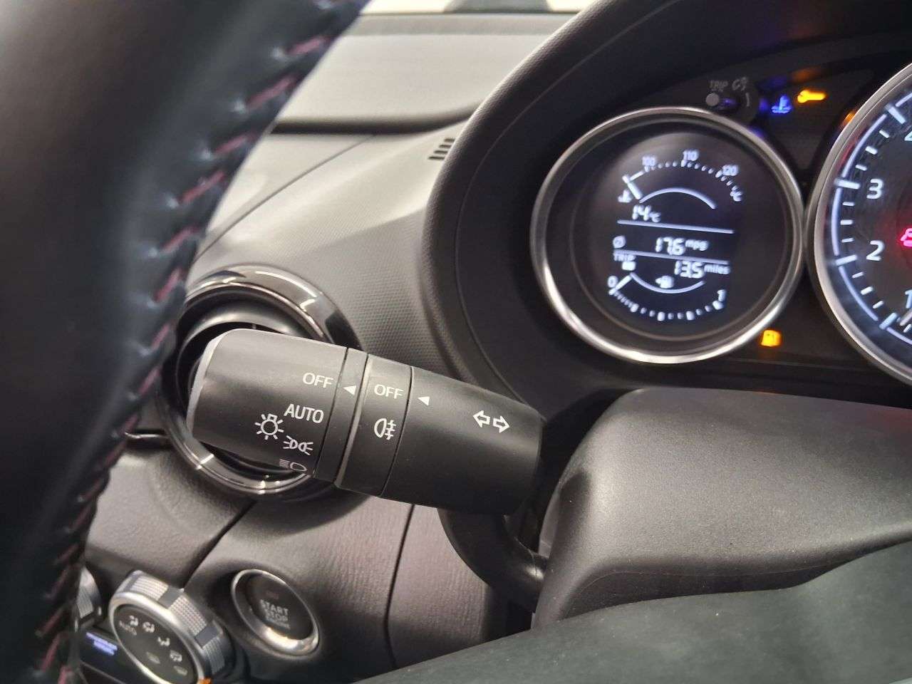 2017 MAZDA MX-5 2017 MAZDA MX-5