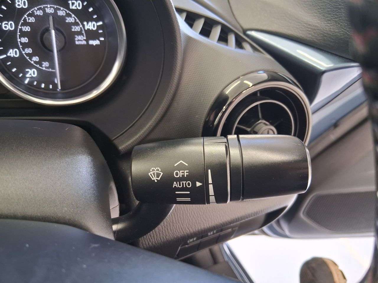 2017 MAZDA MX-5 2017 MAZDA MX-5