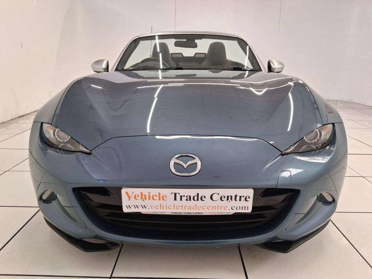 2017 MAZDA MX-5 2017 MAZDA MX-5