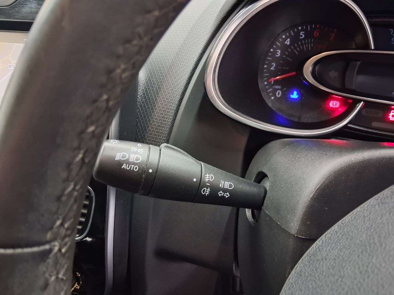 2017 RENAULT CLIO 2017 RENAULT CLIO