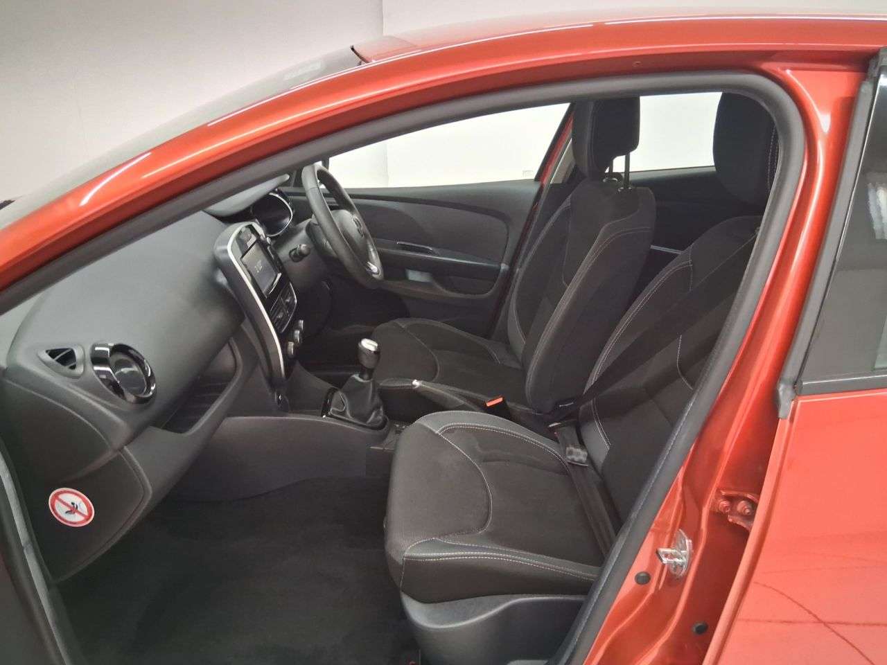 2017 RENAULT CLIO 2017 RENAULT CLIO