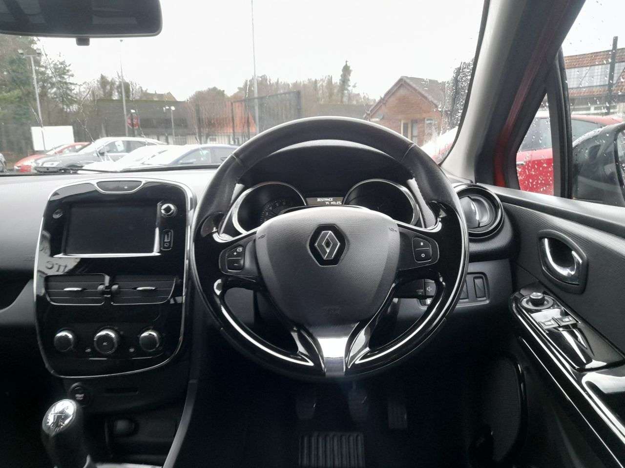 2013 RENAULT CLIO 2013 RENAULT CLIO