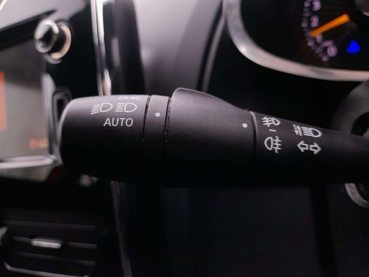 2013 RENAULT CLIO 2013 RENAULT CLIO