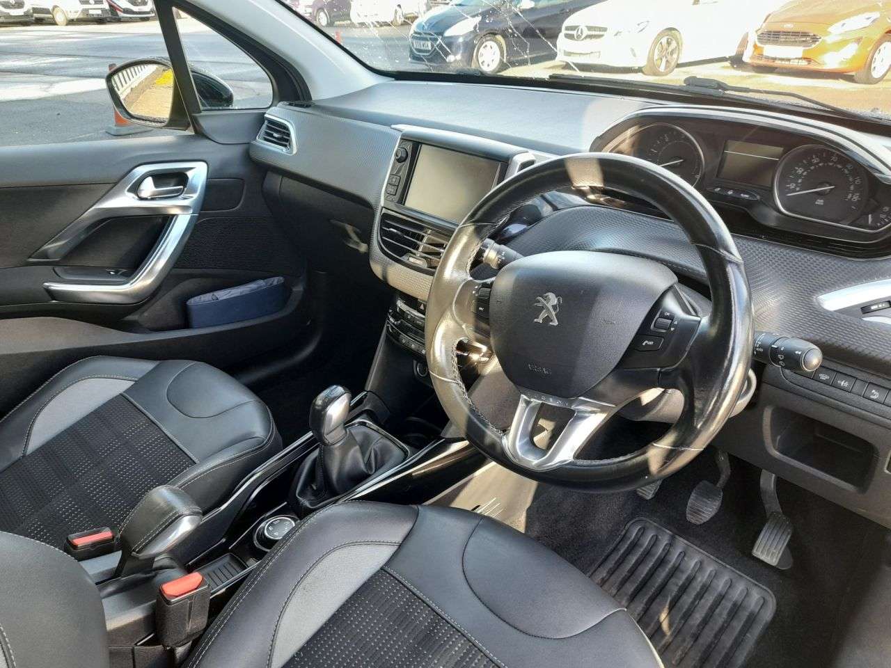 2016 PEUGEOT 2008 2016 PEUGEOT 2008