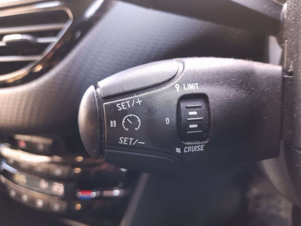 2016 PEUGEOT 2008 2016 PEUGEOT 2008