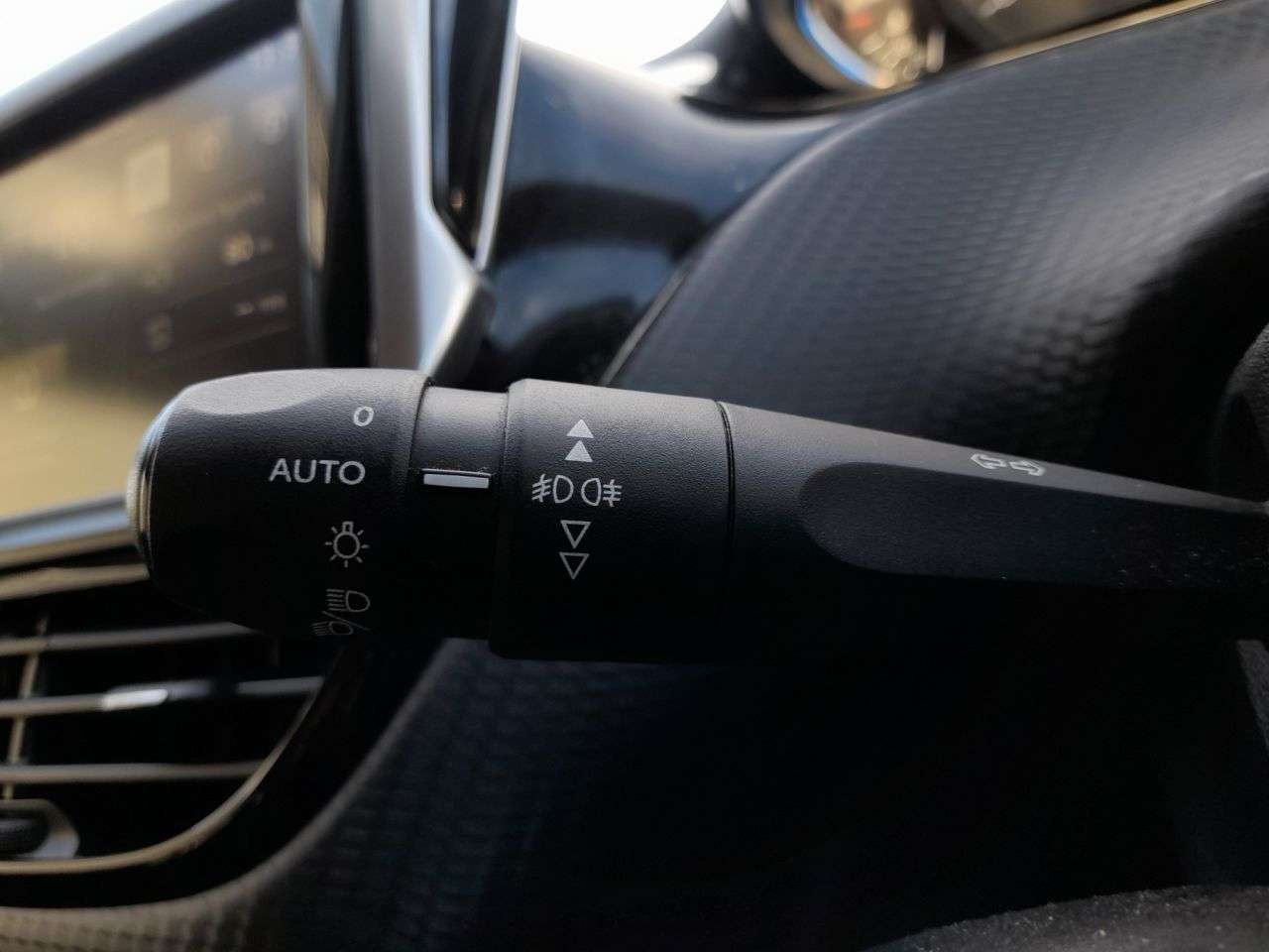 2016 PEUGEOT 2008 2016 PEUGEOT 2008