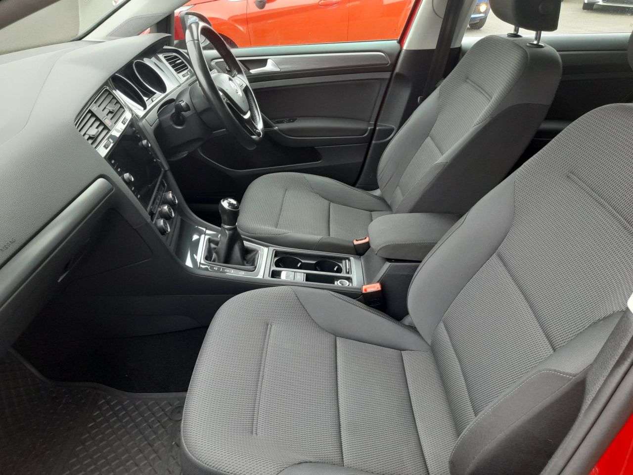 2018 VOLKSWAGEN GOLF 2018 VOLKSWAGEN GOLF