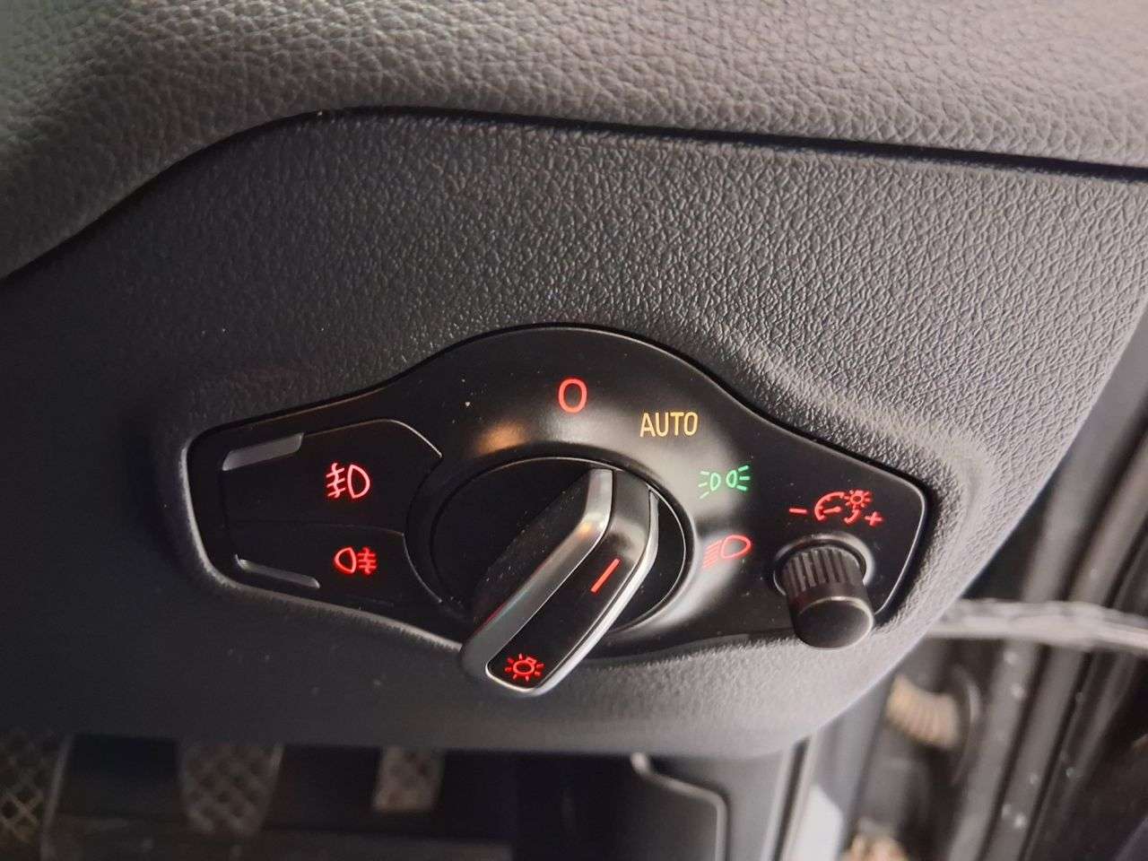 2015 AUDI Q5 2015 AUDI Q5