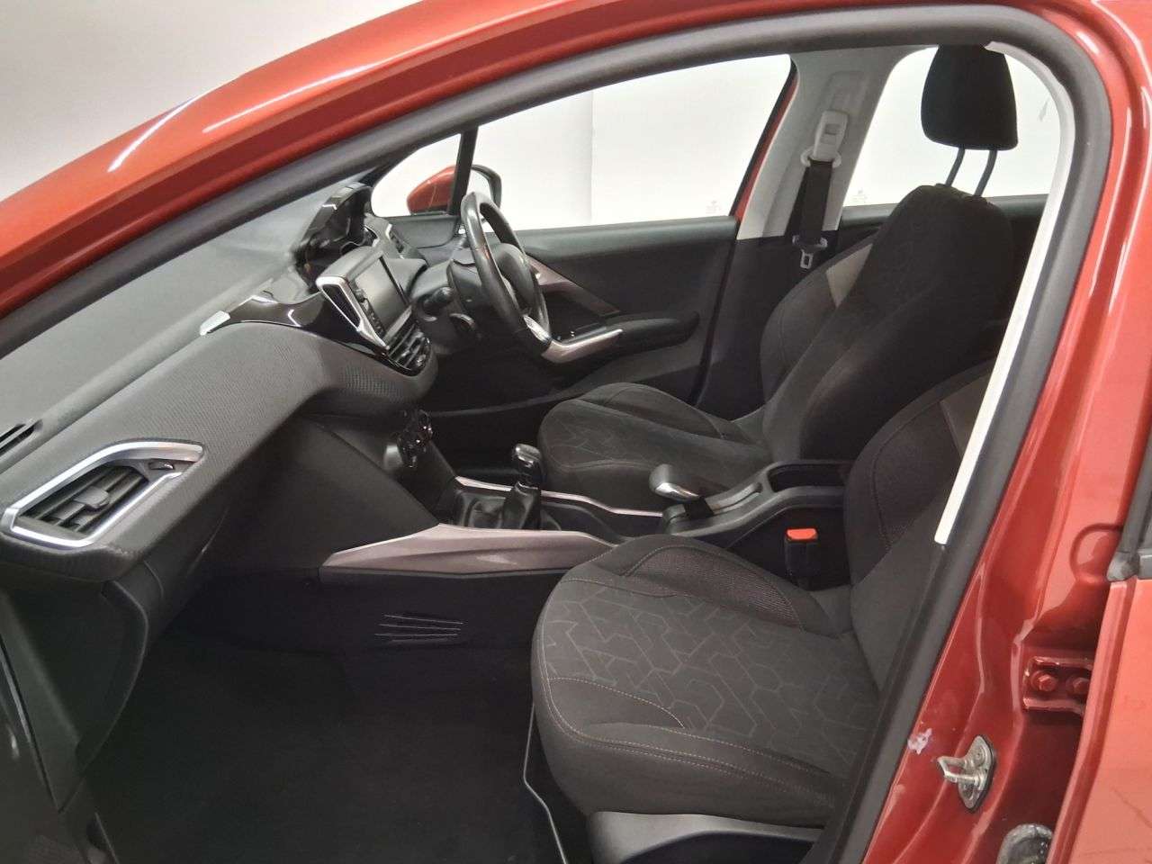 2016 PEUGEOT 2008 2016 PEUGEOT 2008