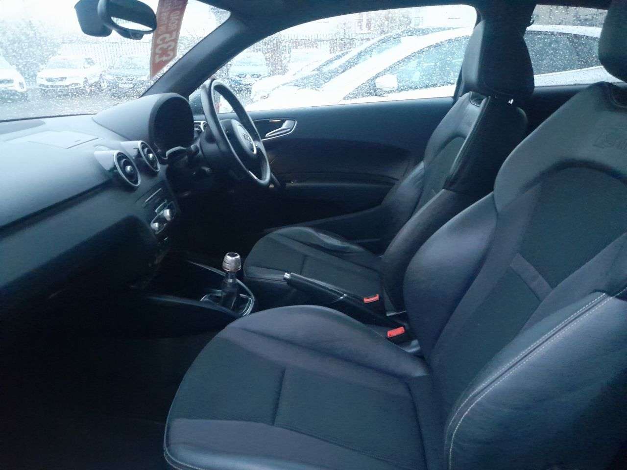 2016 AUDI A1 2016 AUDI A1