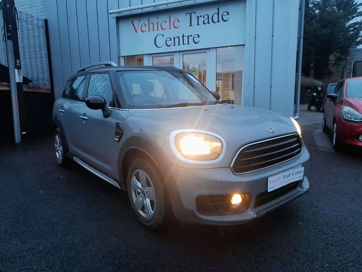 Check out this Mini Mini Countryman 2018 Petrol Manual