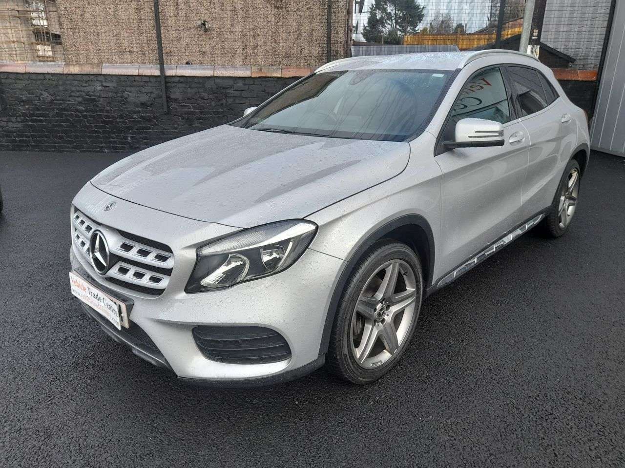 A 2017 MERCEDES-BENZ GLA 2.1 GLA200d AMG Line SUV 5dr Diesel 7G-DCT Euro 6 (s/s) (136 ps) A 2017 MERCEDES-BENZ GLA 2.1 GLA200d AMG Line SUV 5dr Diesel 7G-DCT Euro 6 (s/s) (136 ps)