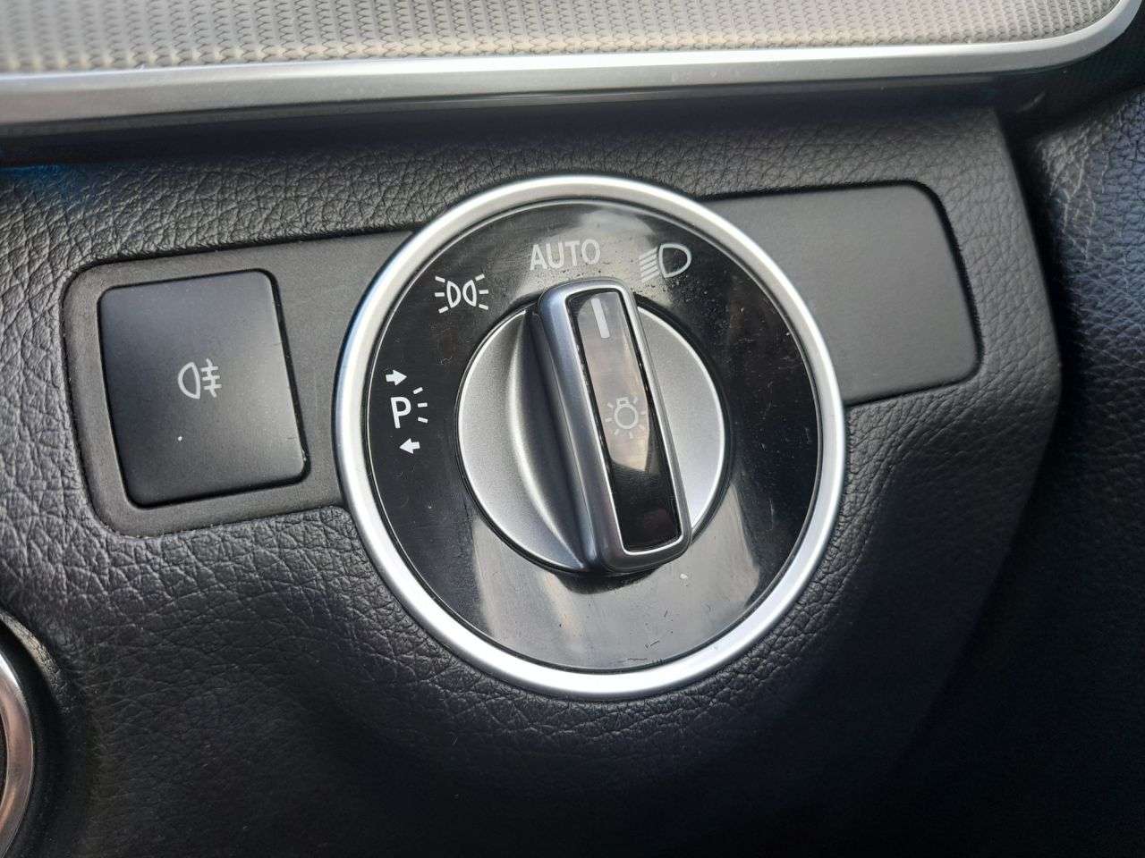 null MERCEDES-BENZ E CLASS null MERCEDES-BENZ E CLASS