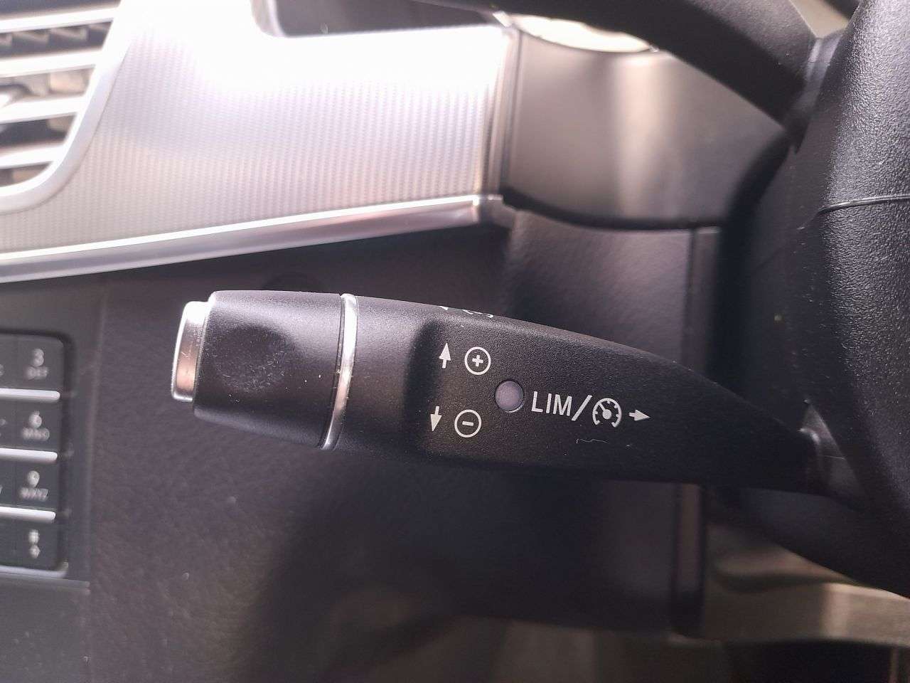 null MERCEDES-BENZ E CLASS null MERCEDES-BENZ E CLASS