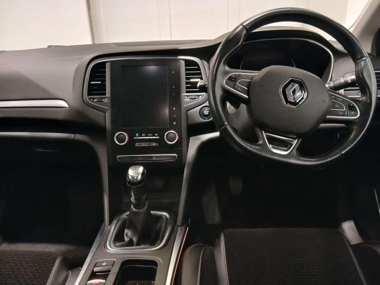 2017 RENAULT MEGANE 2017 RENAULT MEGANE
