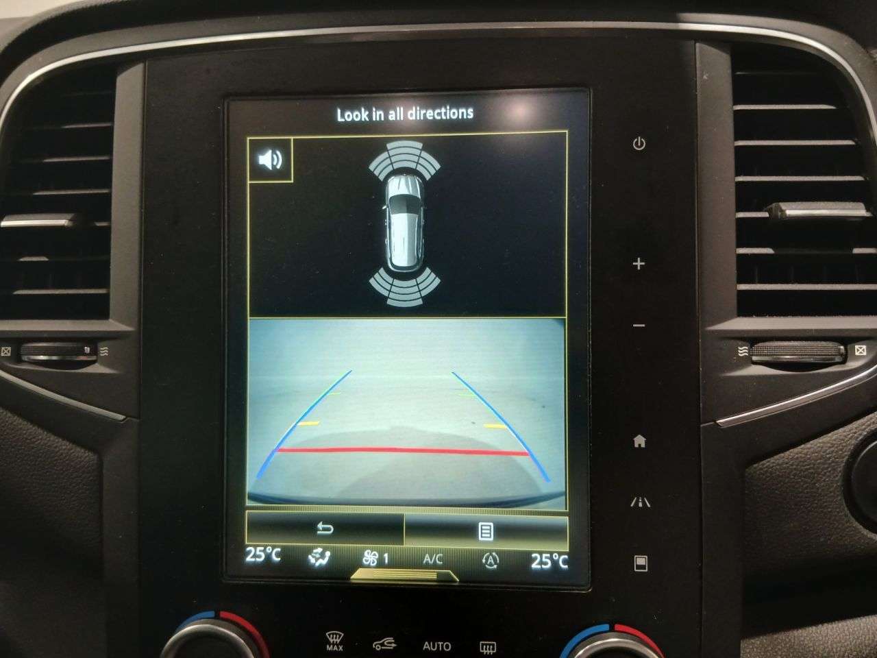 2017 RENAULT MEGANE 2017 RENAULT MEGANE