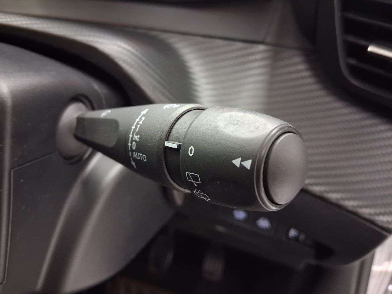 2021 PEUGEOT 2008 2021 PEUGEOT 2008