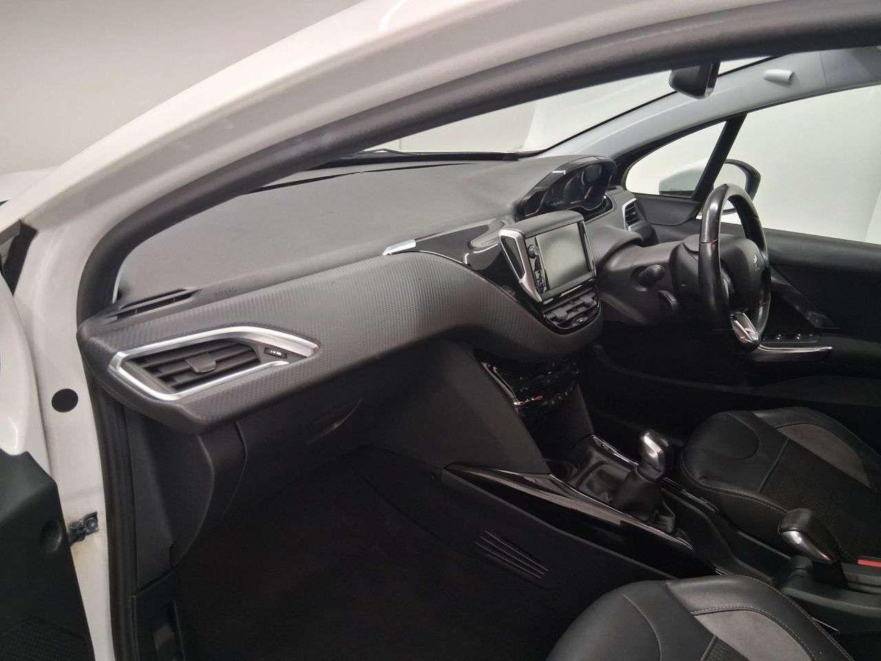 2017 PEUGEOT 2008 2017 PEUGEOT 2008