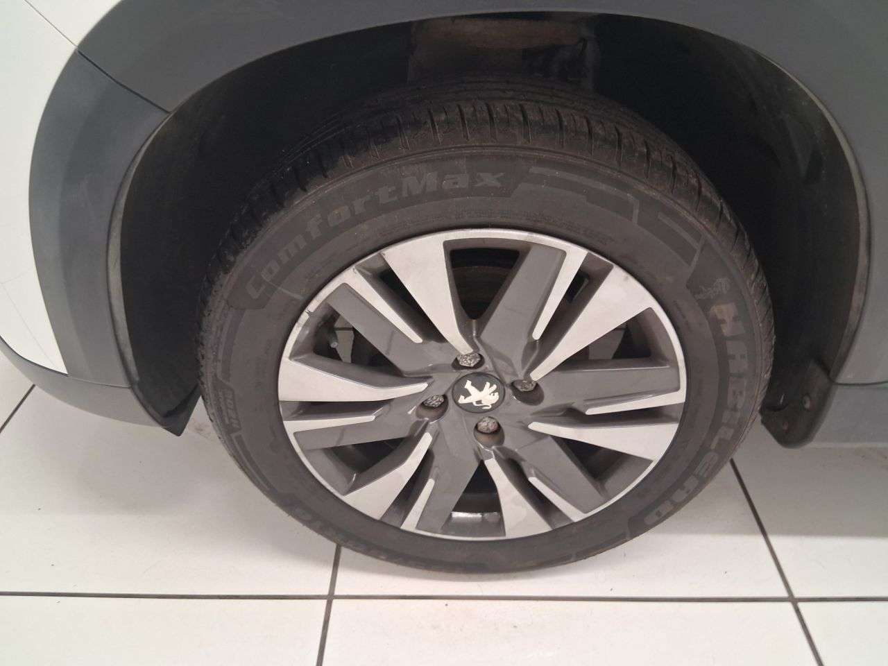 2017 PEUGEOT 2008 2017 PEUGEOT 2008