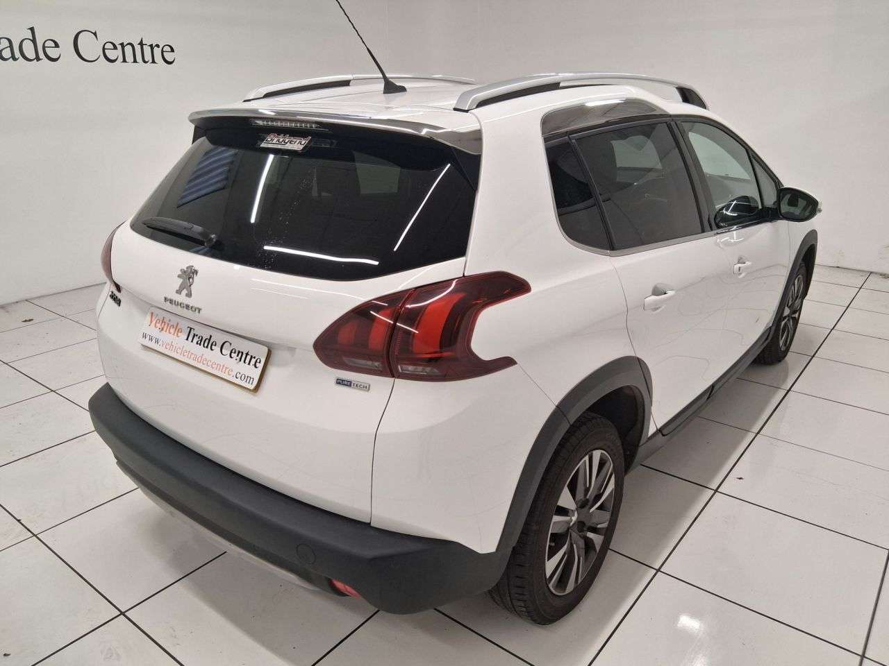 2017 PEUGEOT 2008 2017 PEUGEOT 2008