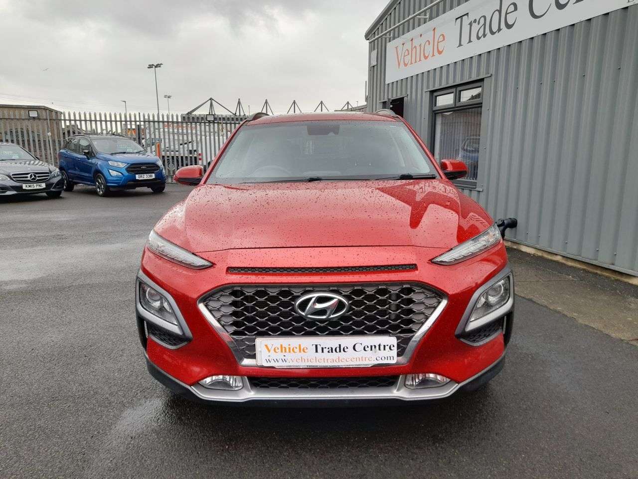 A 2018 HYUNDAI KONA 1.0 T-GDi Blue Drive Premium SUV 5dr Petrol Manual Euro 6 (s/s) (120 ps) A 2018 HYUNDAI KONA 1.0 T-GDi Blue Drive Premium SUV 5dr Petrol Manual Euro 6 (s/s) (120 ps)