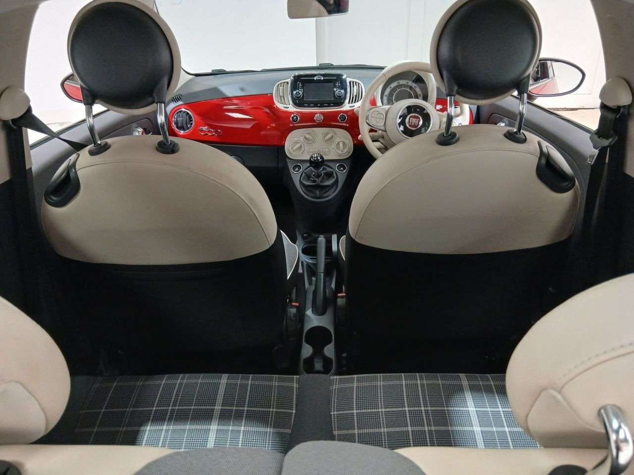2017 FIAT 500 2017 FIAT 500