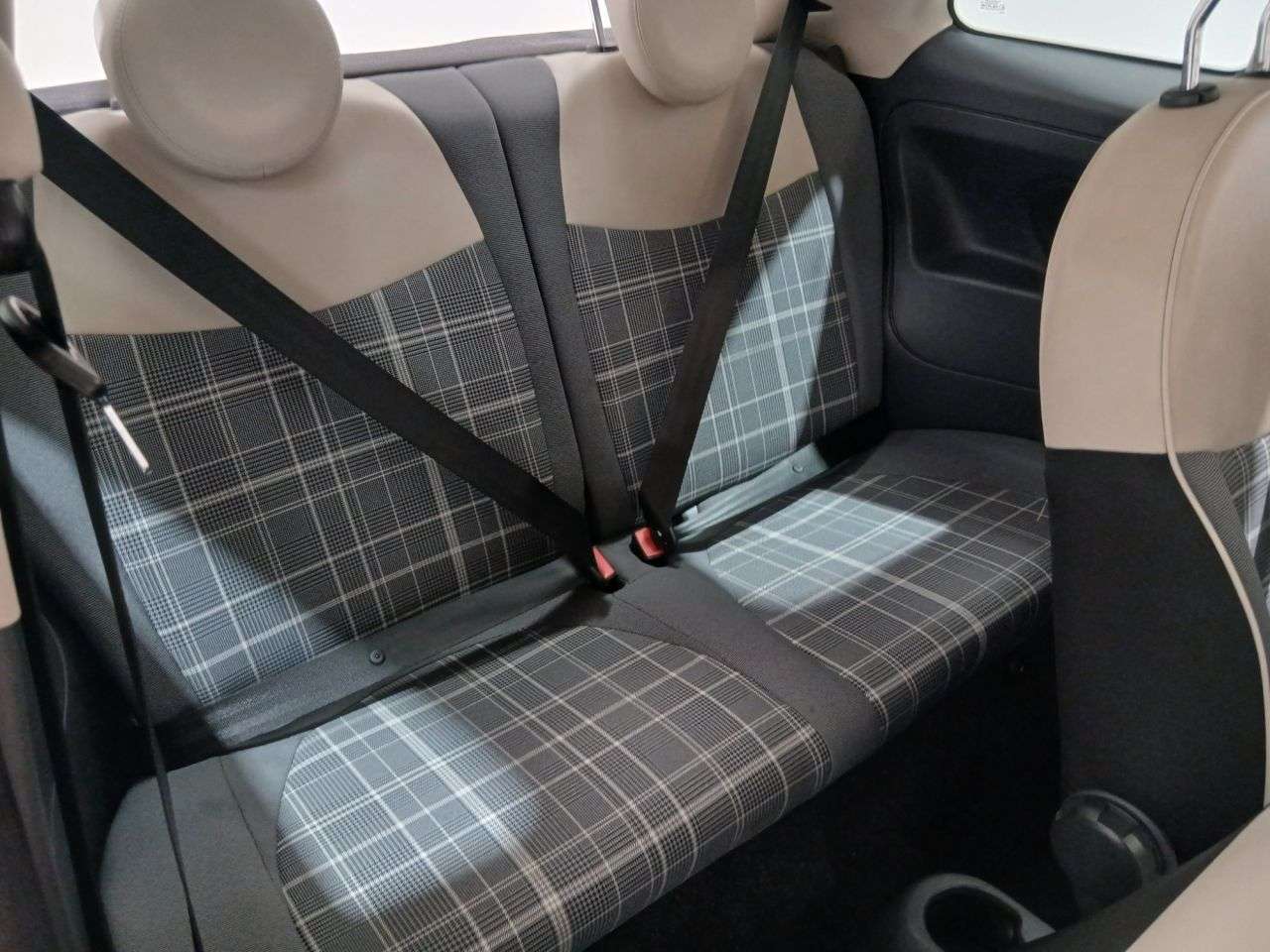2017 FIAT 500 2017 FIAT 500