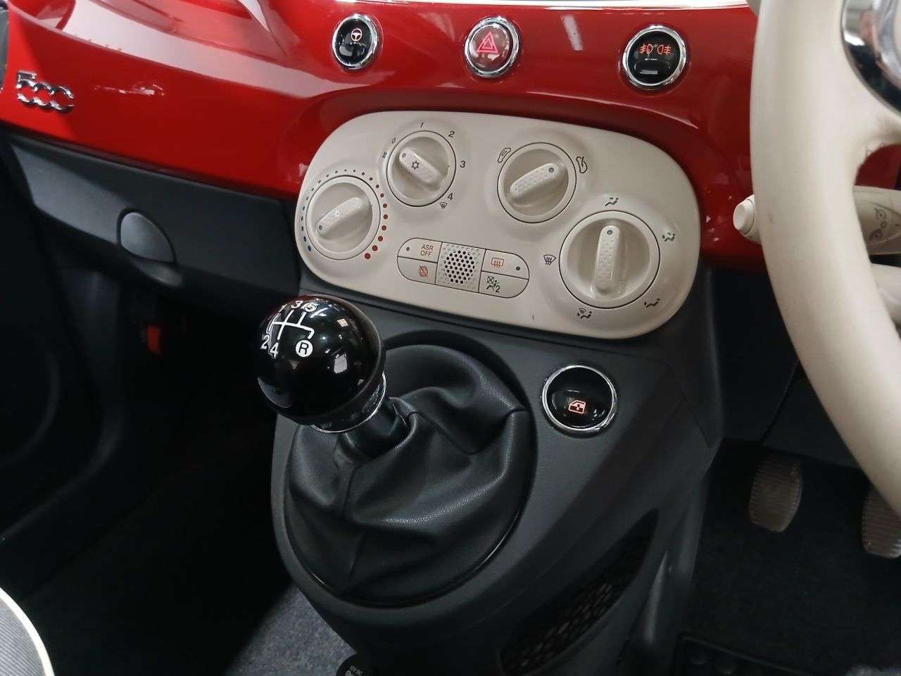 2017 FIAT 500 2017 FIAT 500