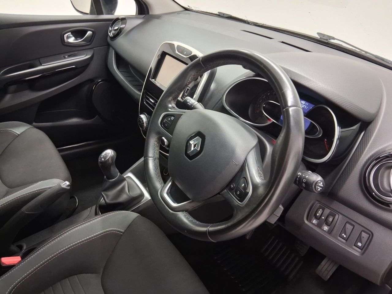 2016 RENAULT CLIO 2016 RENAULT CLIO