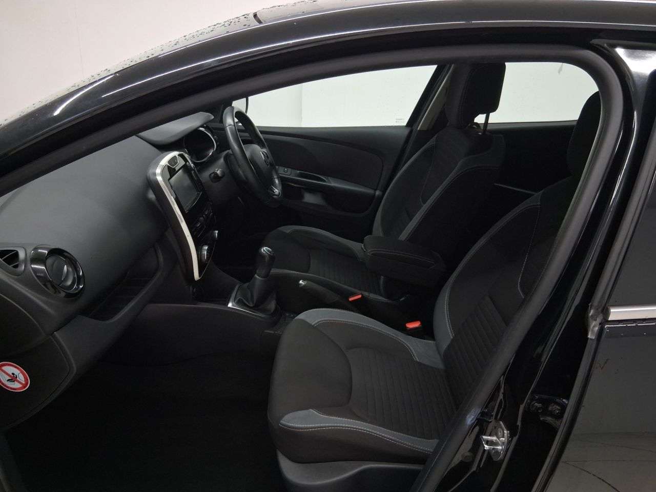 2016 RENAULT CLIO 2016 RENAULT CLIO