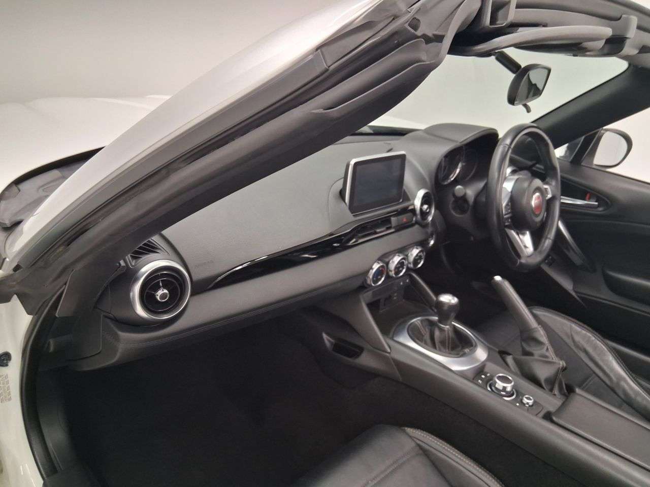 2017 FIAT 124 SPIDER 2017 FIAT 124 SPIDER