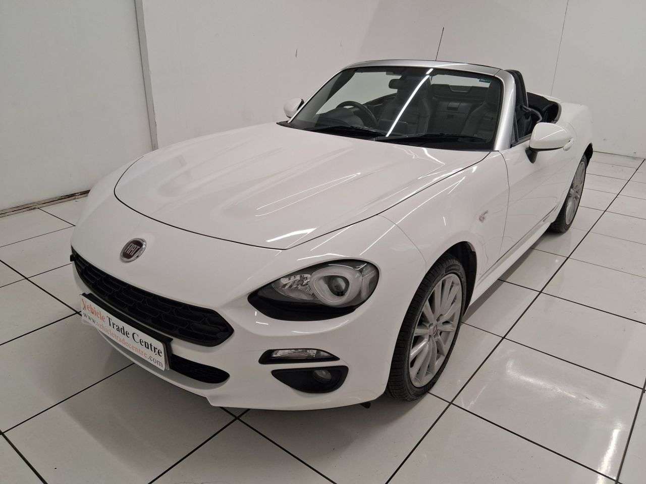2017 FIAT 124 SPIDER 2017 FIAT 124 SPIDER