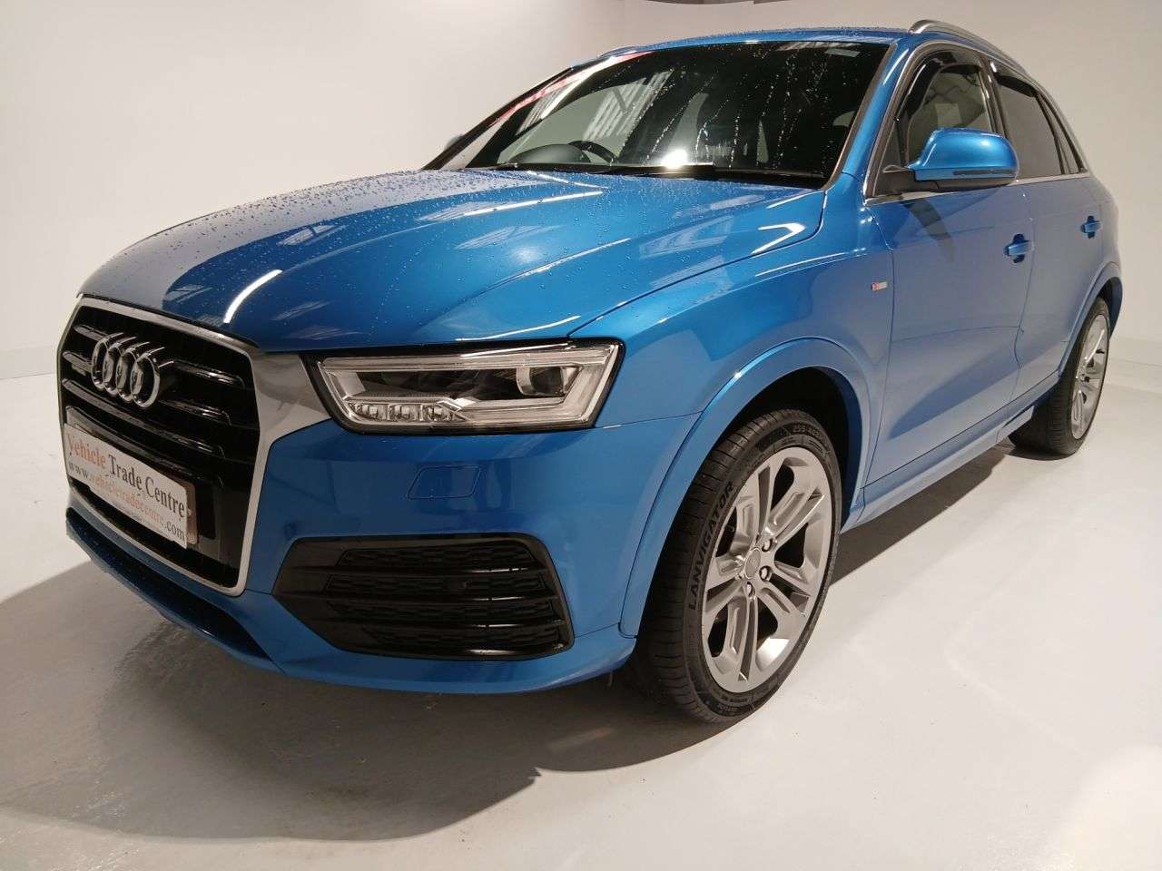 A 2016 AUDI Q3 2.0 TDI S line Plus SUV 5dr Diesel Manual quattro Euro 6 (s/s) (184 ps) A 2016 AUDI Q3 2.0 TDI S line Plus SUV 5dr Diesel Manual quattro Euro 6 (s/s) (184 ps)