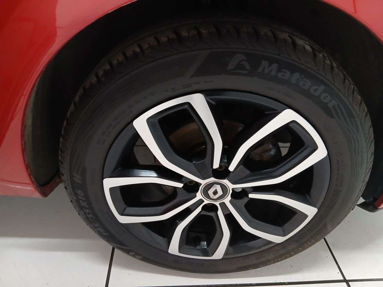 2018 RENAULT CLIO 2018 RENAULT CLIO