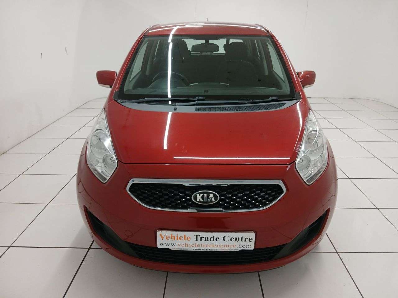 A 2014 KIA VENGA 1.4 EcoDynamics 2 MPV 5dr Petrol Manual Euro 5 (s/s) (89 bhp) A 2014 KIA VENGA 1.4 EcoDynamics 2 MPV 5dr Petrol Manual Euro 5 (s/s) (89 bhp)