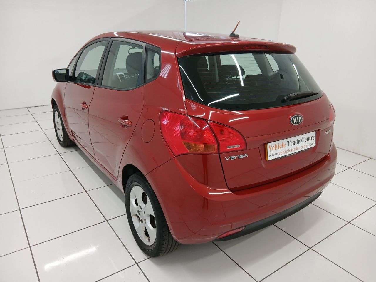 A 2014 KIA VENGA 1.4 EcoDynamics 2 MPV 5dr Petrol Manual Euro 5 (s/s) (89 bhp) A 2014 KIA VENGA 1.4 EcoDynamics 2 MPV 5dr Petrol Manual Euro 5 (s/s) (89 bhp)