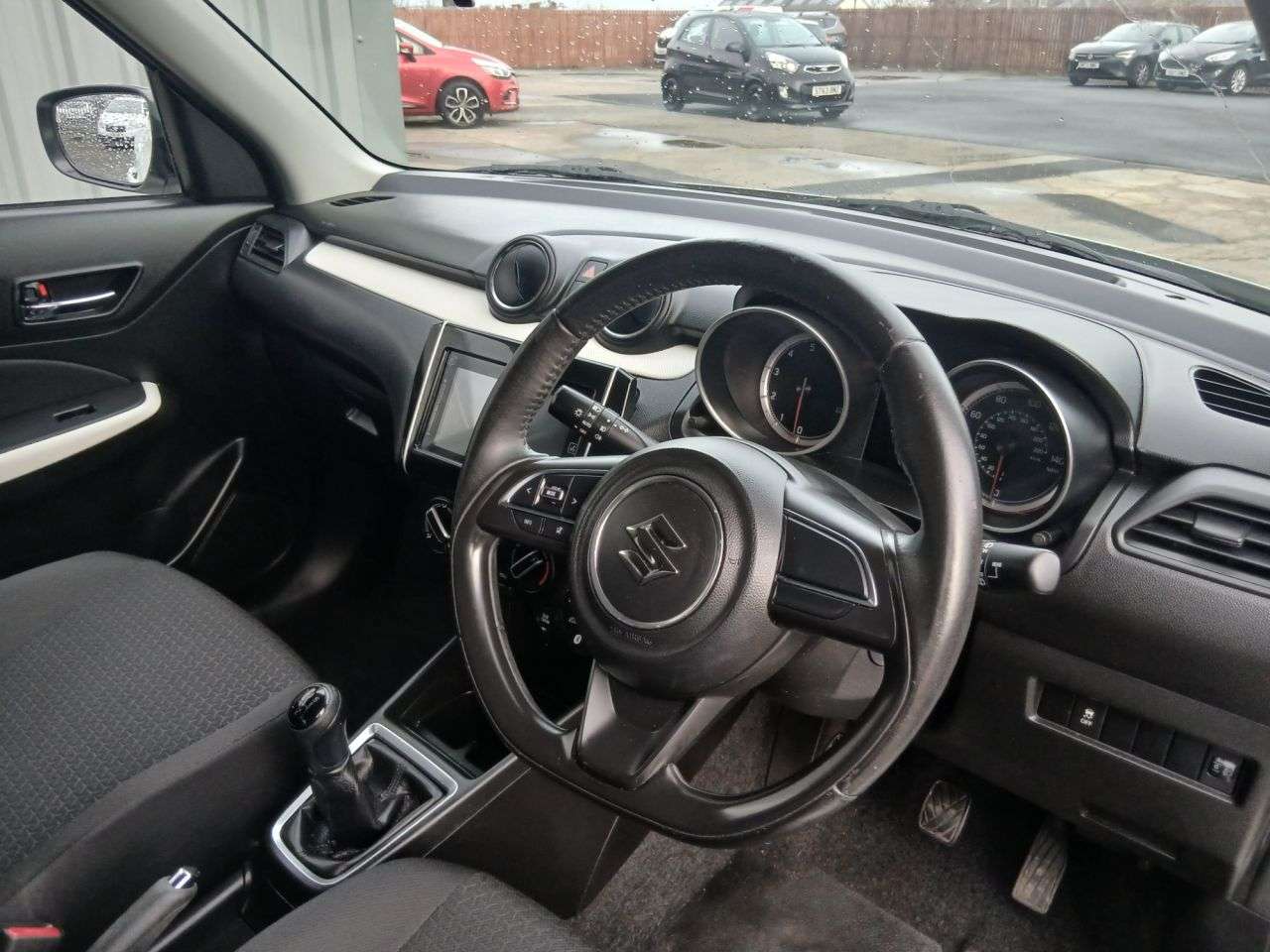 2017 SUZUKI SWIFT 2017 SUZUKI SWIFT