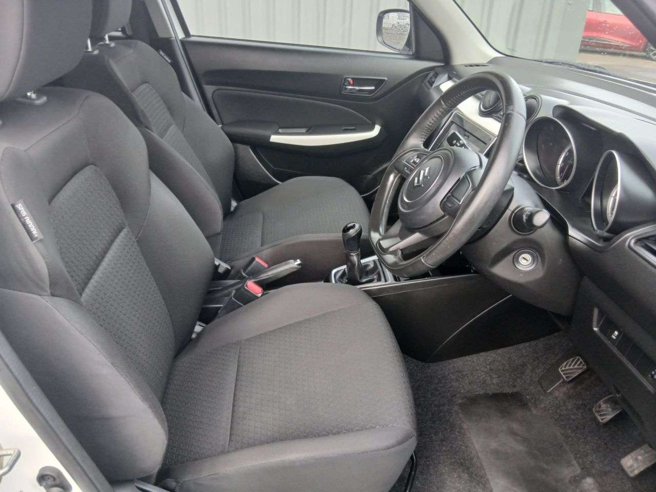 2017 SUZUKI SWIFT 2017 SUZUKI SWIFT