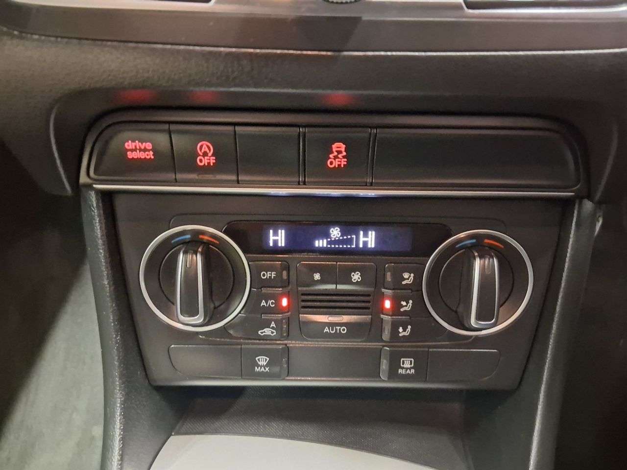 2017 AUDI Q3 2017 AUDI Q3