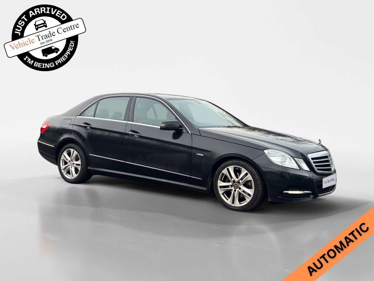 A 2012 MERCEDES-BENZ E CLASS 2.1 E220 CDI BlueEfficiency Executive SE Saloon 4dr Diesel G-Tronic+ Euro 5 A 2012 MERCEDES-BENZ E CLASS 2.1 E220 CDI BlueEfficiency Executive SE Saloon 4dr Diesel G-Tronic+ Euro 5